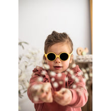 Load image into Gallery viewer, Beaba Joy Baby Sunglasses 9-24 Months