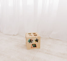 Load image into Gallery viewer, Bubble Wooden Shape Sorting Cube