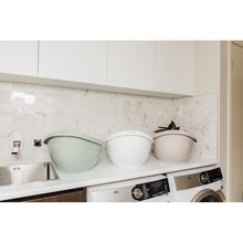 Load image into Gallery viewer, Bubble Cuddle Bath with Bath Seat