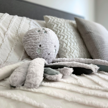 Load image into Gallery viewer, Bubble Inky the Grey Octopus
