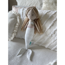 Load image into Gallery viewer, Bubble Pearl the White Mermaid
