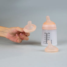 Load image into Gallery viewer, Suavinex Zero Zero Anti Colic Bottle 270ml - Medium Flow 3M+