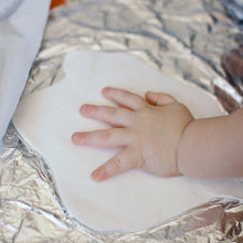 Load image into Gallery viewer, Babyprints Desk Frame - White w/Closed Box (3)