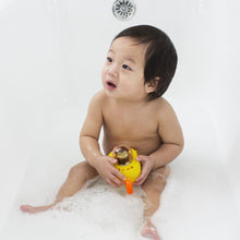 Load image into Gallery viewer, Skip Hop Zoo Bath Pull & Go Monkey Submarine (3)