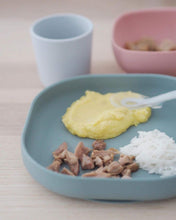 Load image into Gallery viewer, Beaba Silicone Suction Meal Set
