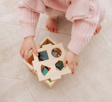 Load image into Gallery viewer, Bubble Wooden Shape Sorting Cube
