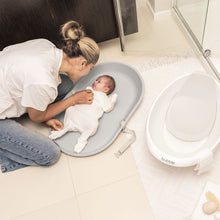 Load image into Gallery viewer, Bubble Cuddle Changing Mat
