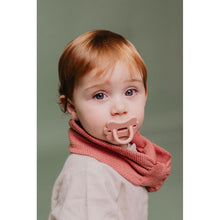 Load image into Gallery viewer, Suavinex Colour Essence Butterfly All Silicone SX Pro Soother 6-18 Months
