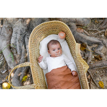 Load image into Gallery viewer, Suavinex Zero Zero Physiological Silicone Soother 0-6 Months
