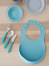 Load image into Gallery viewer, Beaba Silicone Bib - Airy Green
