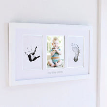 Load image into Gallery viewer, Babyprints Photo Frame - White w/Closed Box (3)
