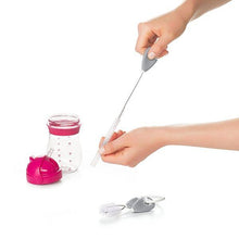 Load image into Gallery viewer, OXO Tot On the Go Straw &amp; Sippy Cup Top Cleaning Set
